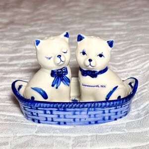 Delft Blue Collectible Handpainted Cats in a Basket Salt & Pepper Shaker Set